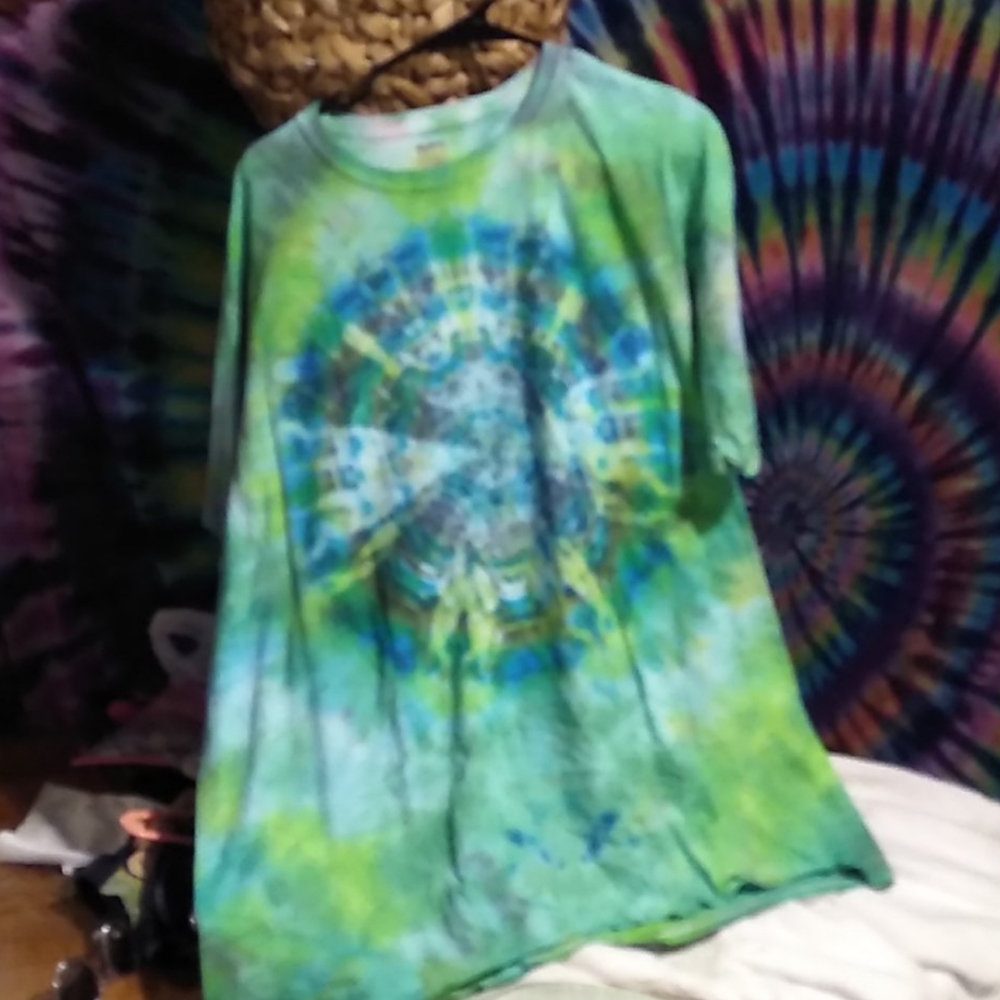 tye-dyed tshirts